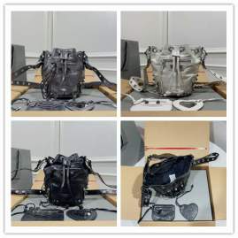 Picture of Balenciaga Handbags _SKUfw203001065fw